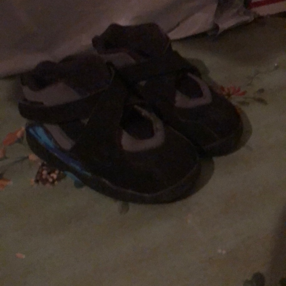 Toddler sneakers
